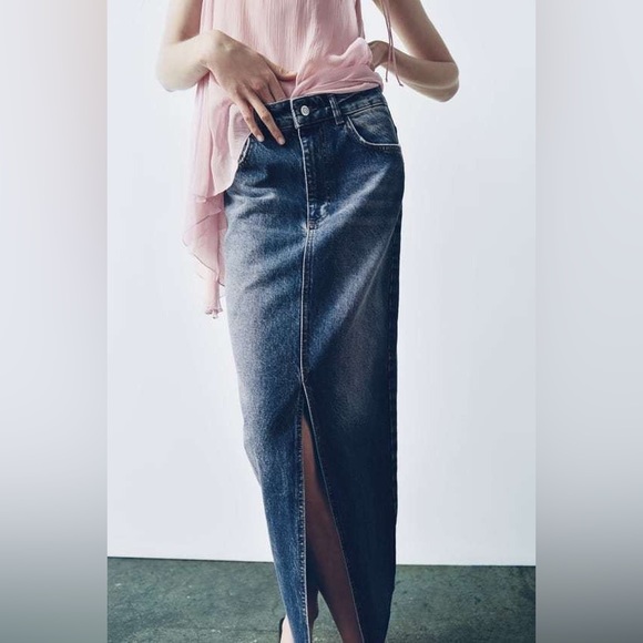 ZARA HIGH-WAISTED SLIT ZW DENIM SKIRT - Main Image